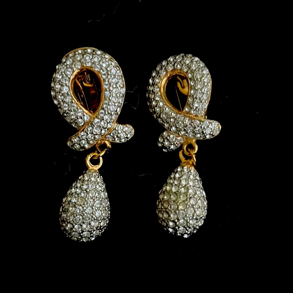 Clip rhinestone earrings